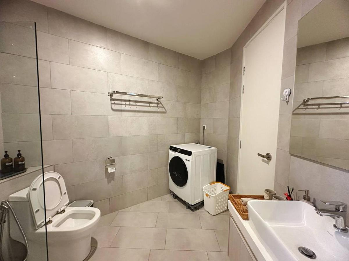 Sunset Seaview Studio Apartment At Kota Kinabalu City Centre Екстер'єр фото